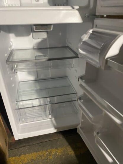 Maytag Top Freezer Refrigerator in White