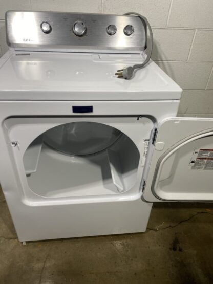 Maytag Electric commercial tech dryer MEDC465HW