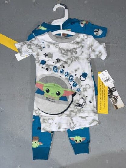 Boys Baby yoda pajamas 18M