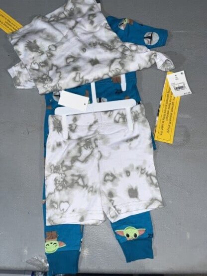 Boys Baby yoda pajamas 18M - Image 3