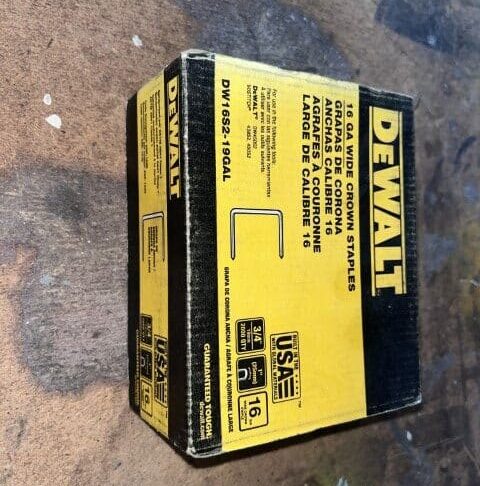 Dewalt 3/4 inch 16-Gauge Galvanized Staple 2000 per Box - Image 3