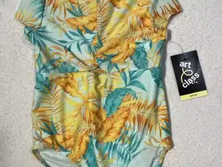 Girls' Leaf Print Short Sleeve Back-Zip One Piece Swimsuit Guard Size S (6/6X)