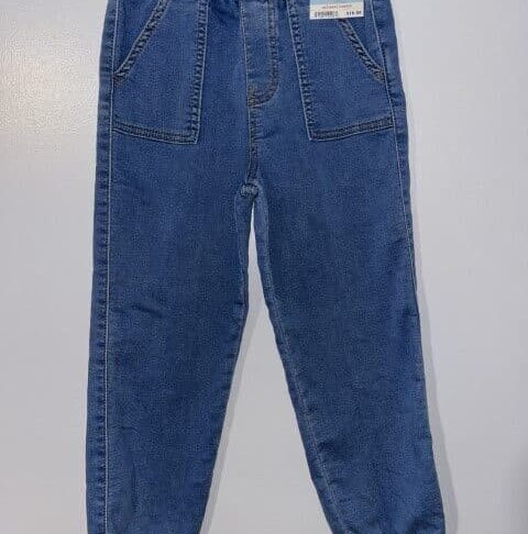 Cat and Jack Girls Ultimate Stretch Size S