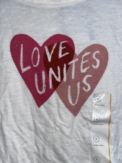 Women's Universal Thread Loves Unites Us shirt Size Small