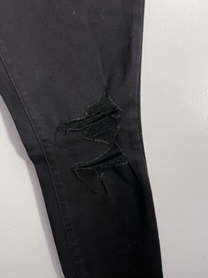 Universal Thread Black Mid Rise Skinny Jeans Size 4Short