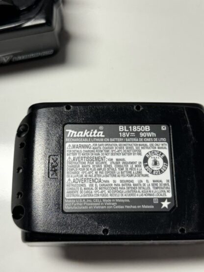 IMG 3910 Small rotated 18V 5Ah Makita Batteries with charger 2 Pack