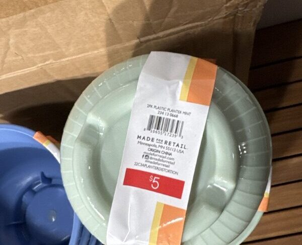 Plastic Planters 12 Pack Multiple Colors - Image 5