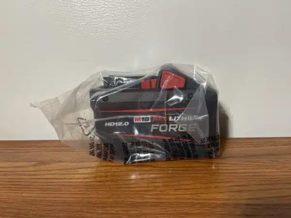 Milwaukee M18 REDLITHIUM FORGE HD 12.0 Battery Pack (SKU 48-11-1813)