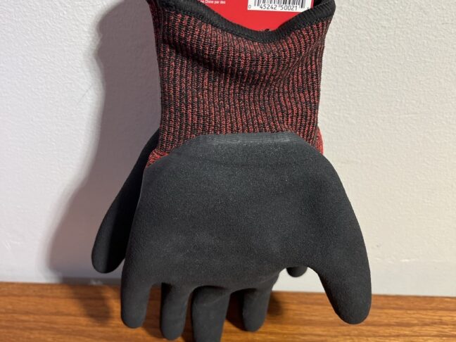 Milwaukee Medium Cut Level 3 Insulated Winter Work Gloves – Enhanced Grip & Warmth​ - Image 2