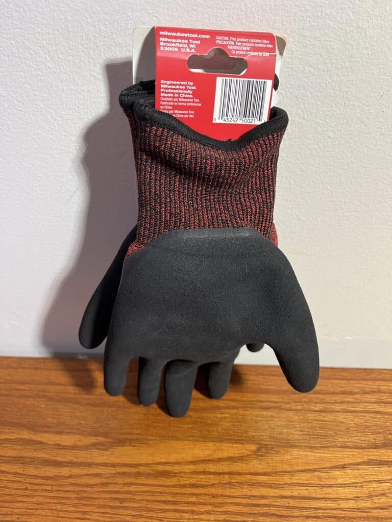 Milwaukee Medium Cut Level 3 Insulated Winter Work Gloves – Enhanced Grip & Warmth​ - Image 2