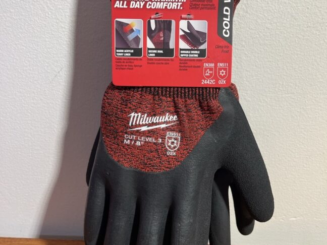 Milwaukee Medium Cut Level 3 Insulated Winter Work Gloves – Enhanced Grip & Warmth​