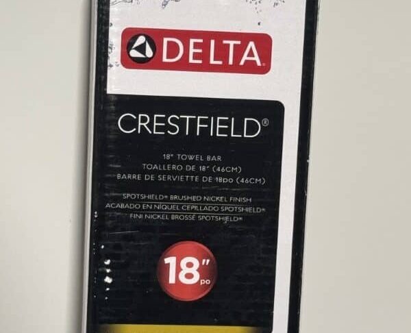 Delta Crestfield Towel Bar 18' - Image 8