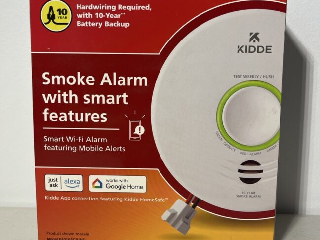 Kidde Smart Hardwired Smoke Detector with Wi-Fi Connectivity and Voice Alerts