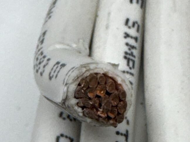Southwire SIMpull 6 AWG White Stranded Copper THHN wire 69'ft - Image 5
