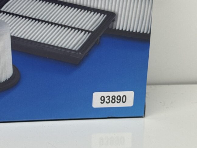 Carquest Premium Engine Air Filter 93890 for Mercedes-Benz GLA250, B250, CLA250; INFINITI QX30 (2019–2020) - Image 4